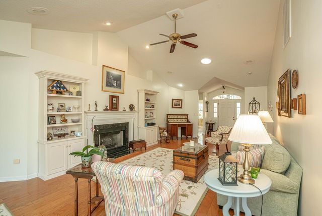 3111 Robyn Ct., Little River, SC 29566