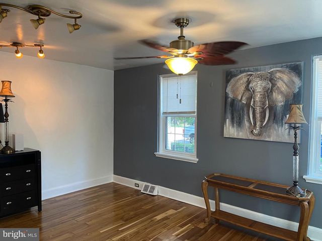 2833 YORKSHIP, Camden, NJ 08104