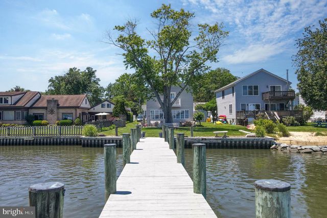 3685 1ST AVE, Edgewater, MD 21037