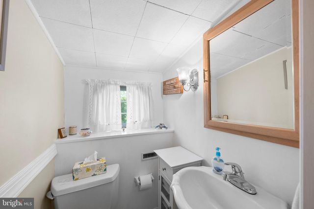 3685 1ST AVE, Edgewater, MD 21037