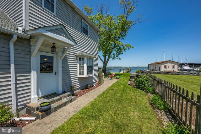 3685 1ST AVE, Edgewater, MD 21037