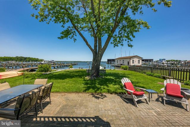 3685 1ST AVE, Edgewater, MD 21037