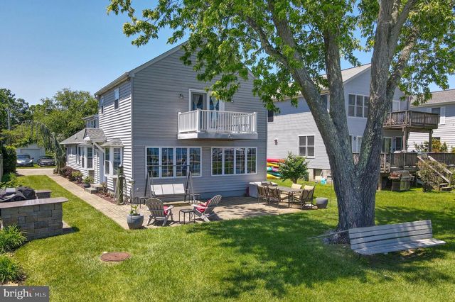 3685 1ST AVE, Edgewater, MD 21037