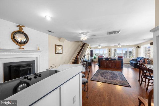 3685 1ST AVE, Edgewater, MD 21037