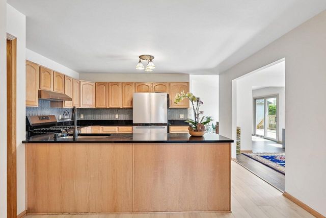8108 East Ridge DRIVE, Pleasant Prairie, WI 53158