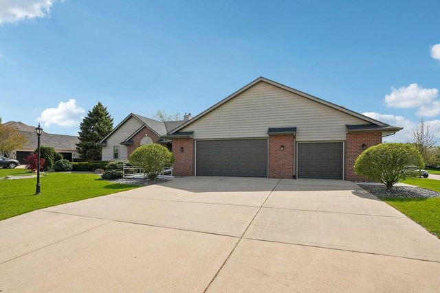 8108 East Ridge DRIVE, Pleasant Prairie, WI 53158