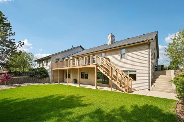8108 East Ridge DRIVE, Pleasant Prairie, WI 53158