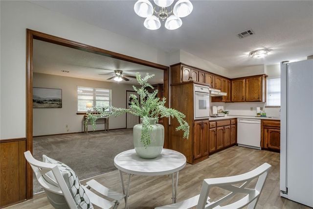 7709 NW 31st Street, Bethany, OK 73008