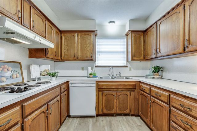 7709 NW 31st Street, Bethany, OK 73008