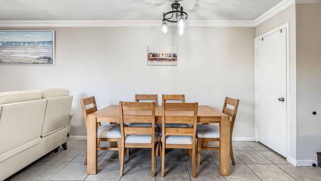 4005 VILLAGE Drive A, Delray Beach, FL 33445