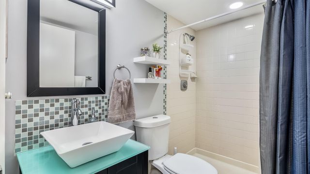 4005 VILLAGE Drive A, Delray Beach, FL 33445