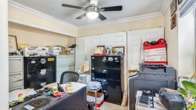 4005 VILLAGE Drive A, Delray Beach, FL 33445