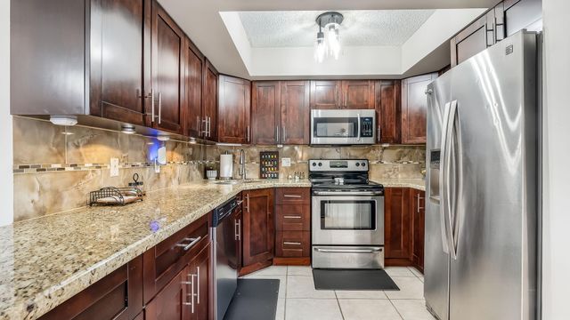 4005 VILLAGE Drive A, Delray Beach, FL 33445