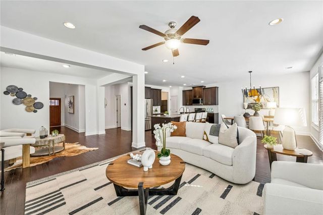 1632 Drew NW Drive, Atlanta, GA 30318