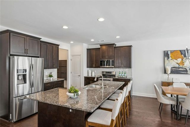 1632 Drew NW Drive, Atlanta, GA 30318