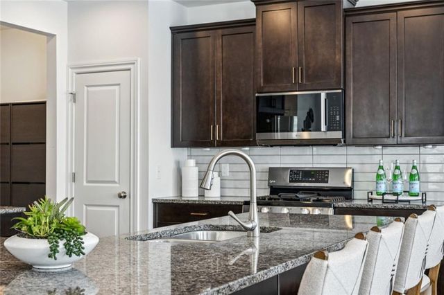 1632 Drew NW Drive, Atlanta, GA 30318