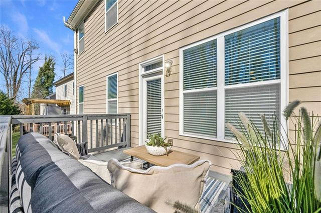 1632 Drew NW Drive, Atlanta, GA 30318