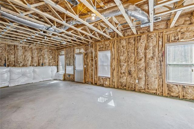 1632 Drew NW Drive, Atlanta, GA 30318