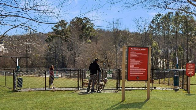 1632 Drew NW Drive, Atlanta, GA 30318