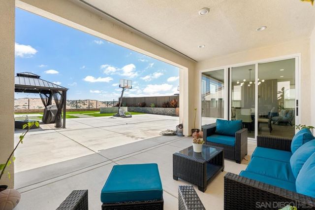 2366 Calle Grandon, Chula Vista, CA 91913
