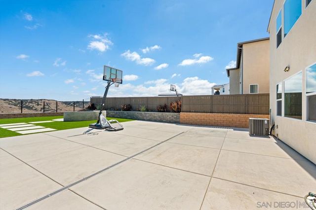 2366 Calle Grandon, Chula Vista, CA 91913