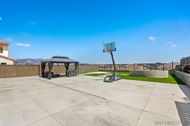2366 Calle Grandon, Chula Vista, CA 91913