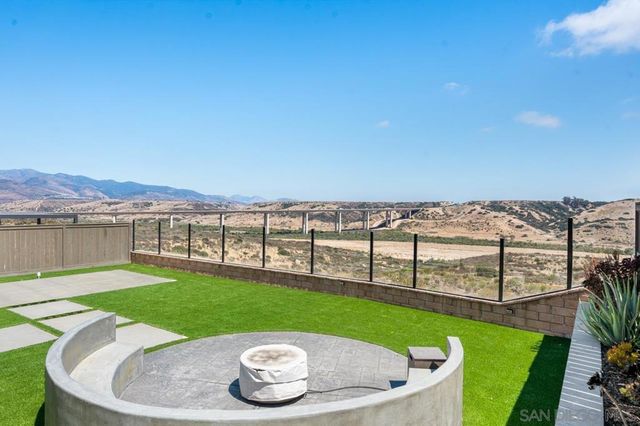 2366 Calle Grandon, Chula Vista, CA 91913