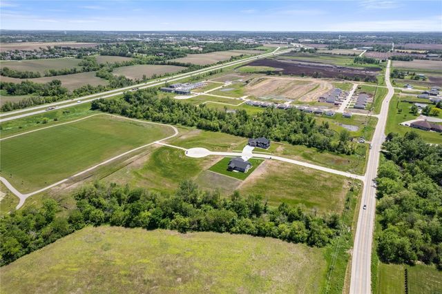 2909 Timber Creek Court, Hiawatha, IA 52233