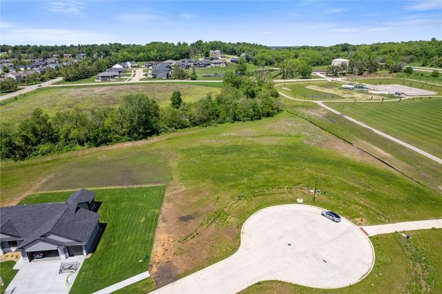 2909 Timber Creek Court, Hiawatha, IA 52233