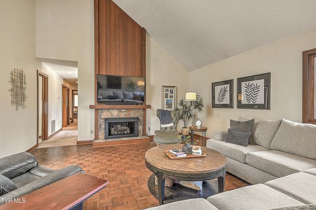 55 Grove Hill Road Road, Kingsport, TN 37660