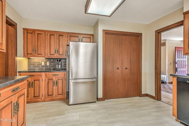 55 Grove Hill Road Road, Kingsport, TN 37660