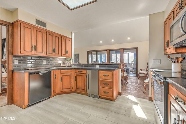 55 Grove Hill Road Road, Kingsport, TN 37660