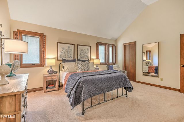 55 Grove Hill Road Road, Kingsport, TN 37660