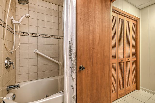 55 Grove Hill Road Road, Kingsport, TN 37660