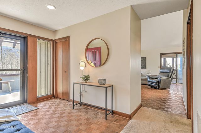 55 Grove Hill Road Road, Kingsport, TN 37660