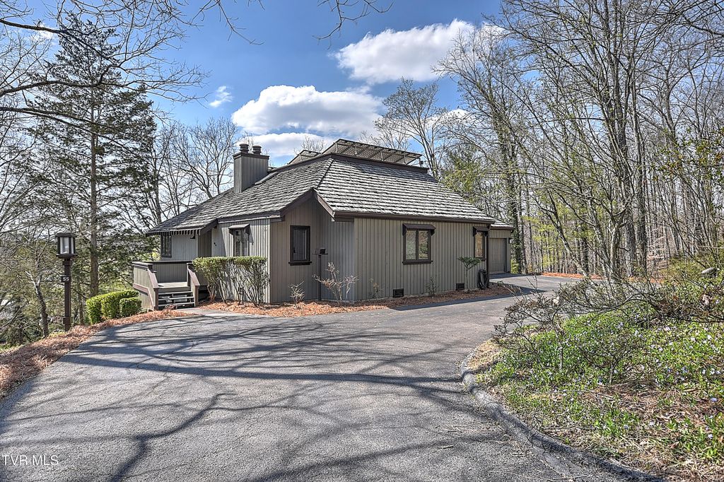 55 Grove Hill Road Road, Kingsport, TN 37660