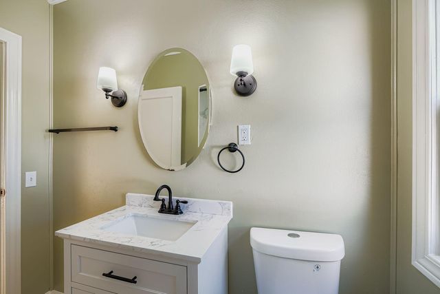 837 Bidwell St Street, West Saint Paul, MN 55118