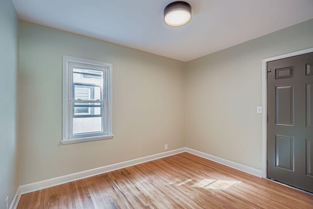 837 Bidwell St Street, West Saint Paul, MN 55118