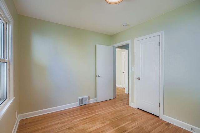 837 Bidwell St Street, West Saint Paul, MN 55118