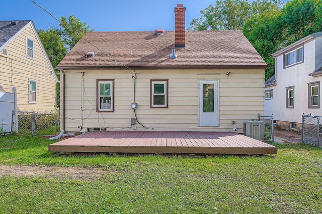 837 Bidwell St Street, West Saint Paul, MN 55118