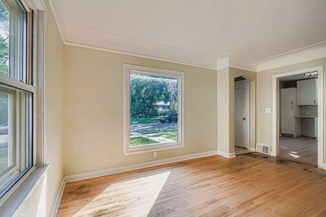 837 Bidwell St Street, West Saint Paul, MN 55118