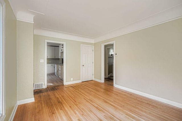 837 Bidwell St Street, West Saint Paul, MN 55118