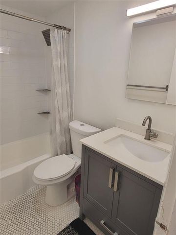 2170 NE 51ST Court B7, Fort Lauderdale, FL 33308