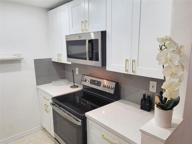 2170 NE 51ST Court B7, Fort Lauderdale, FL 33308
