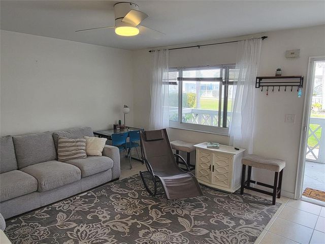 2170 NE 51ST Court B7, Fort Lauderdale, FL 33308