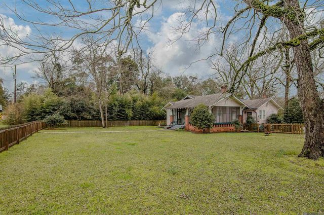 11164 Plank Rd, Clinton, LA 70722