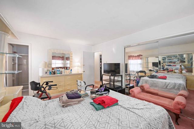 35 EMBER LN, Willingboro, NJ 08046