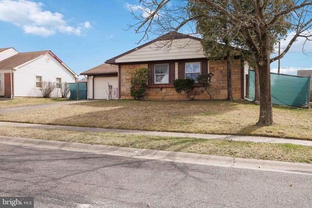 35 EMBER LN, Willingboro, NJ 08046