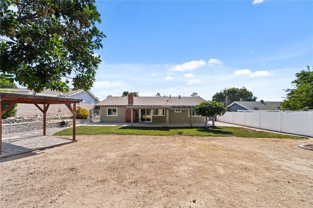 1489 N Mulberry Avenue, Upland, CA 91786