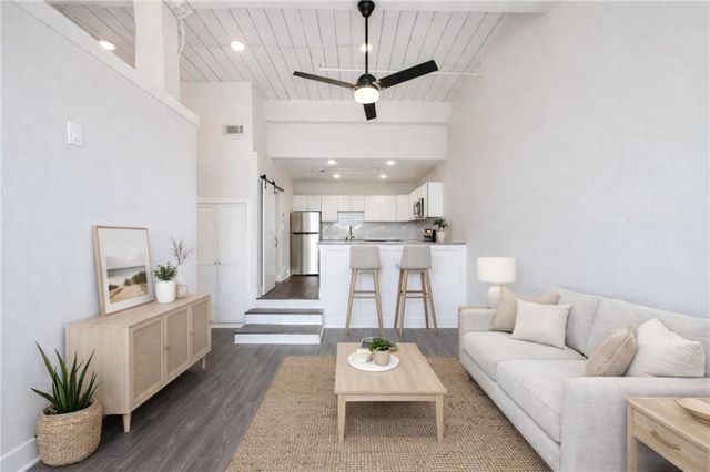 161 SW Mangum Street 204, Atlanta, GA 30313